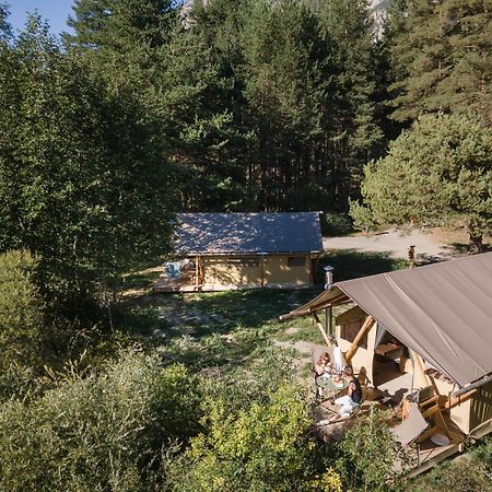 Huttopia La Claree Val-des-Pres Bagian luar foto