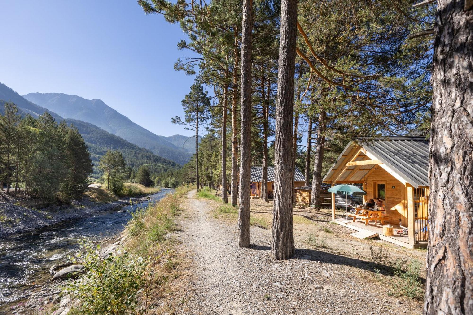 Huttopia La Claree Val-des-Pres Bagian luar foto