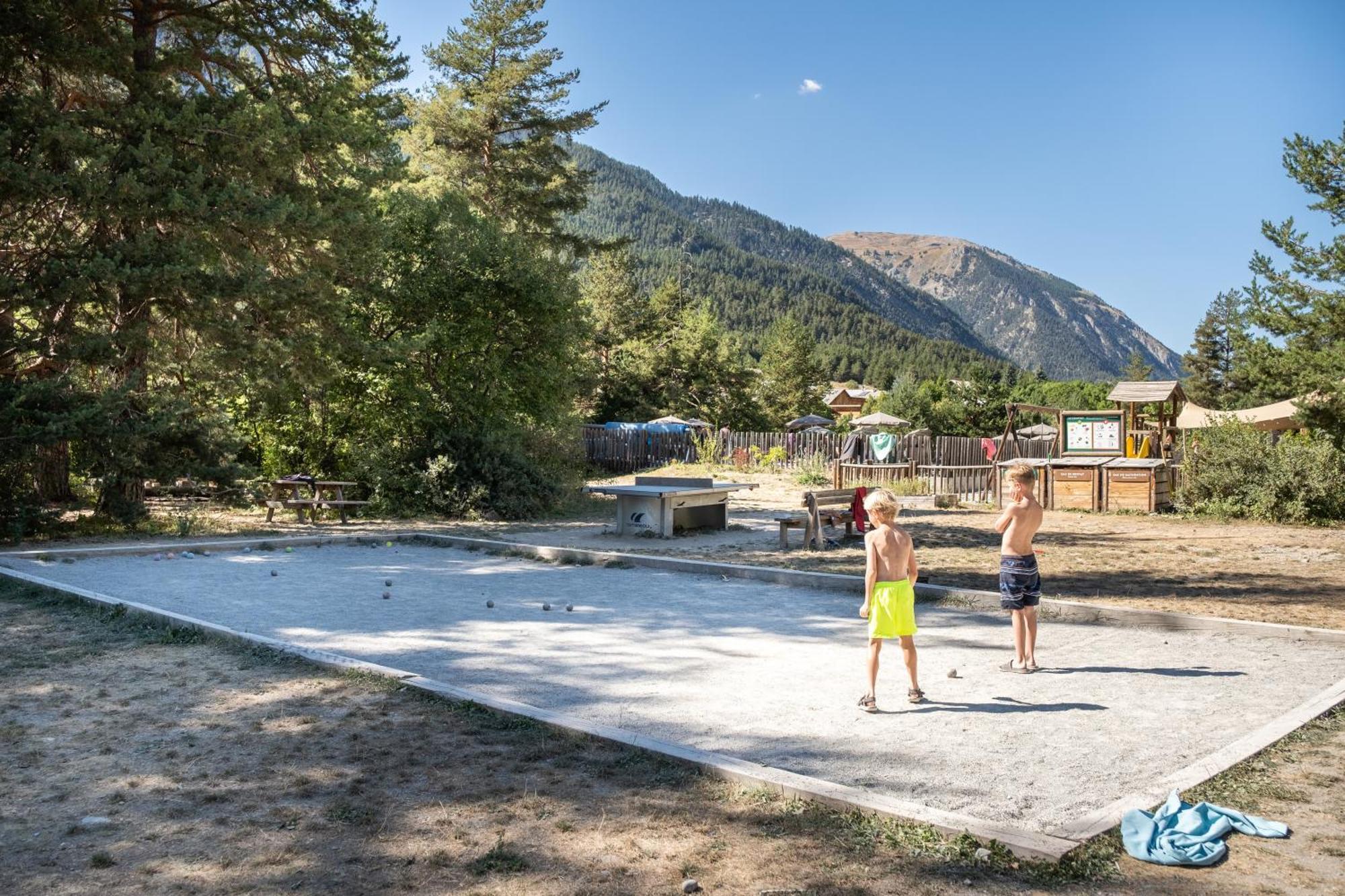 Huttopia La Claree Val-des-Pres Bagian luar foto