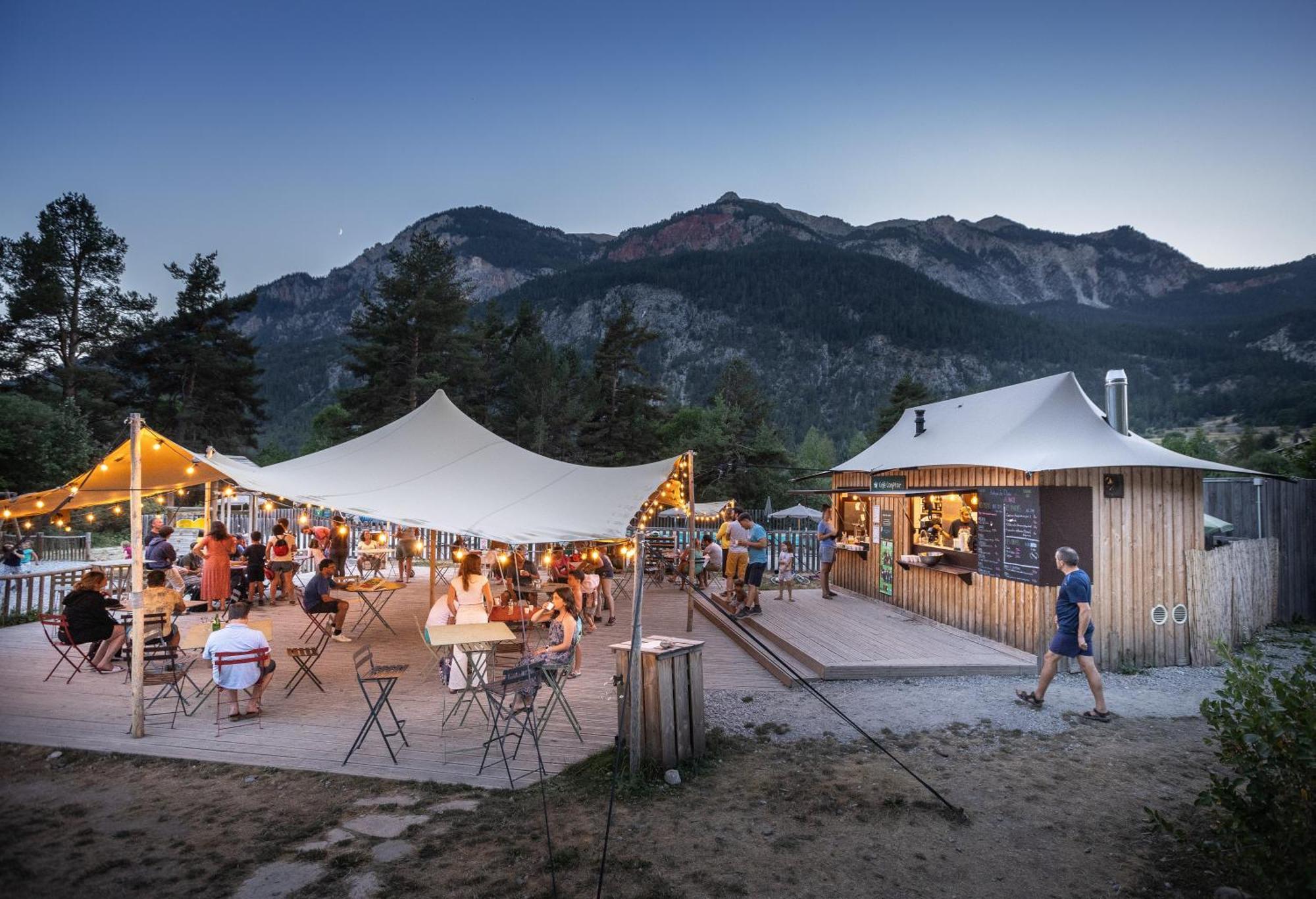 Huttopia La Claree Val-des-Pres Bagian luar foto
