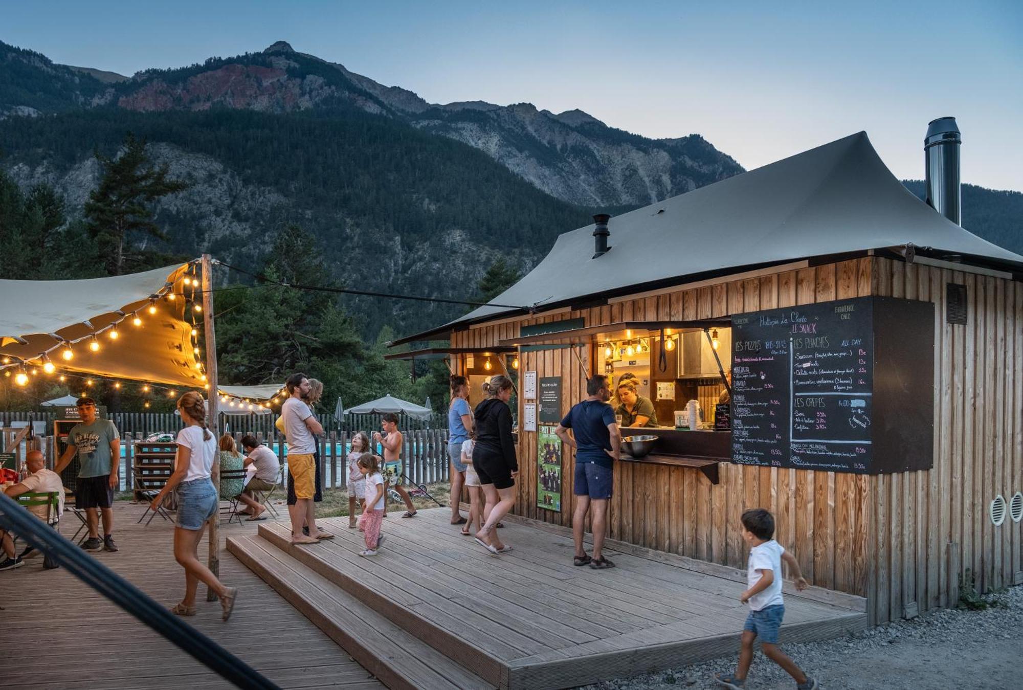Huttopia La Claree Val-des-Pres Bagian luar foto